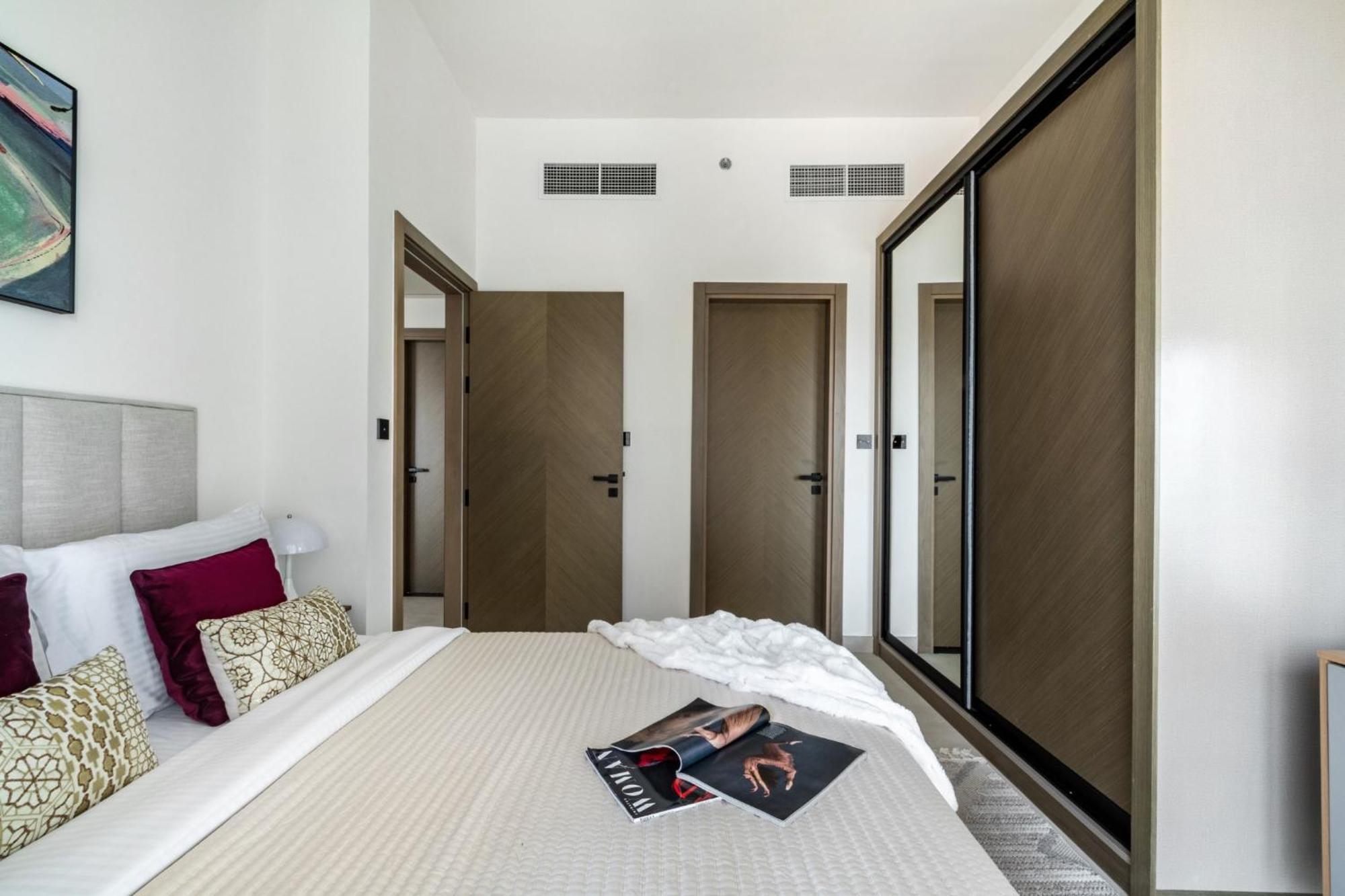 The Smart Concierge - Binghatti Canal *